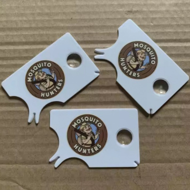 Logotrade profilprodukter bild: Anpassat fästingborttagningsverktyg